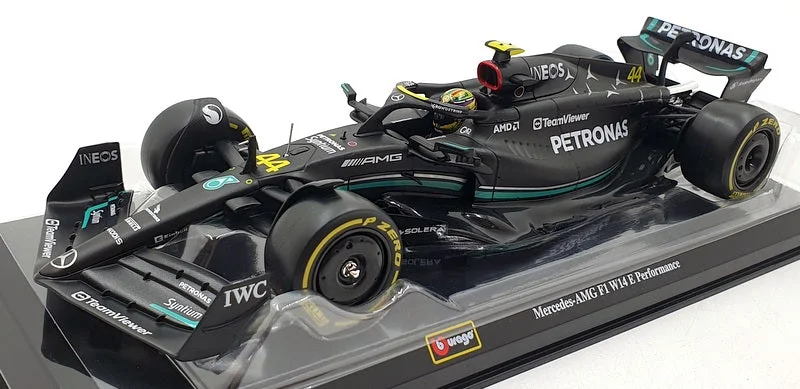 Railroad bridges for trains to cross water and valleys​ Burago 1/24 Scale 18-28028 - F1 Mercedes W14E Performance #44 L.Hamilton